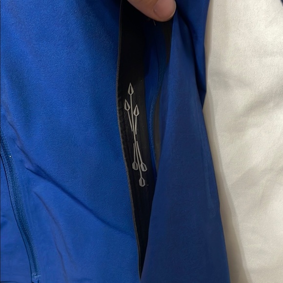 Nike Blue Performance Jacket - Picture 7 of 16